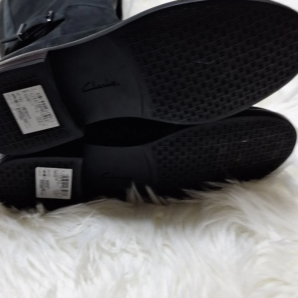 NWT Elegant Black Clarks 6M Knee-High Women's Boots
